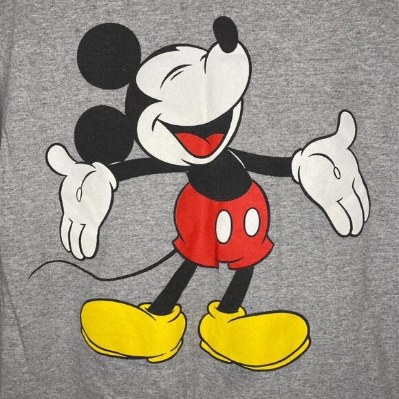 Used; in good condition. Small discoloration on back-Please see photos - Picture 2 of 5